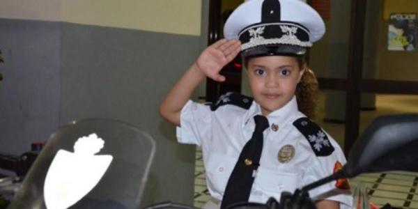 ولاية أمن الدار البيضاء تحتفي بالطفلة الشرطية "بسمة"