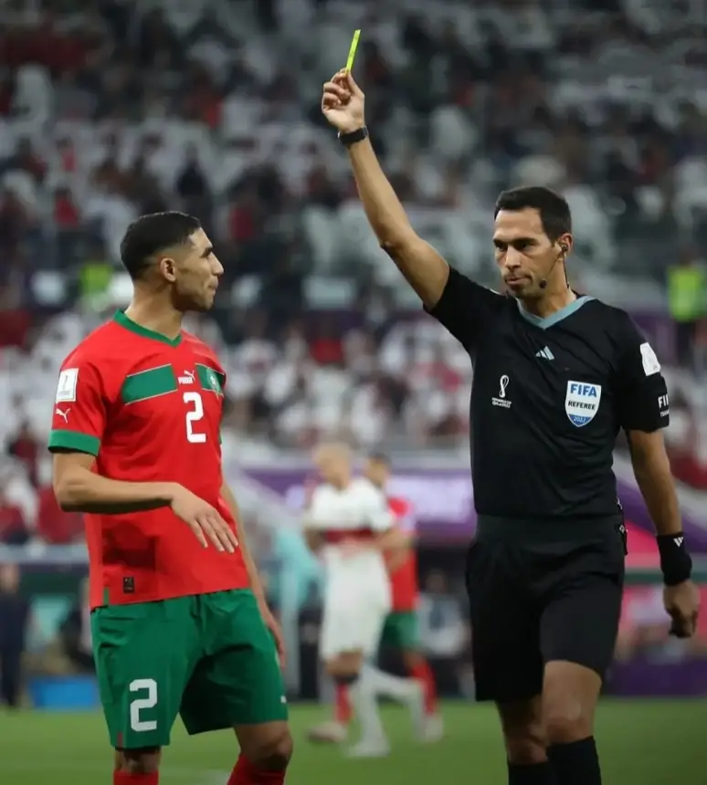 معلومات مثيرة عن فاكوندو تيلو الذي سيدير مباراة المغرب ضد فرنسا في ربع نهائي المونديال