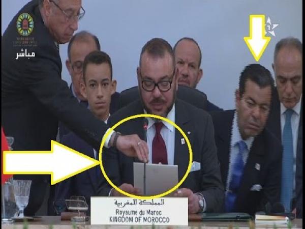 خطأ فادح من منظمي قمة المناخ بمراكش..'' نْسـَاو ماشَعْـلُو الـمـيكرو للمـلك محمد السادس ''