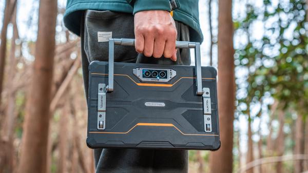 "أوكيتيل" تطلق تابلت للاستخدامات الشاقة