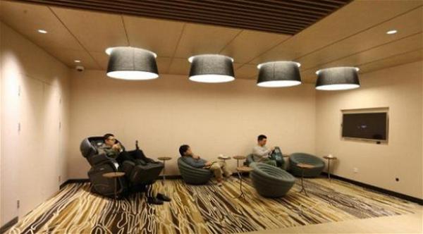 مركز تجاري صيني يفتتح أول "حضانة" للأزواج