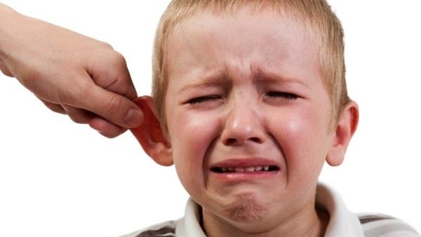 كيف تعاقب الطفل في الإسلام