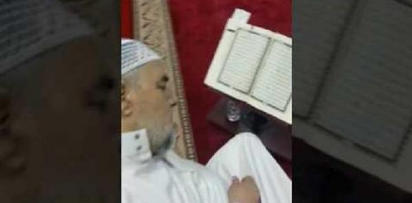 حسن الخاتمة .. شاهد وفاة مؤذن بمسجد بجدة قبيل رفع أذان الصبح