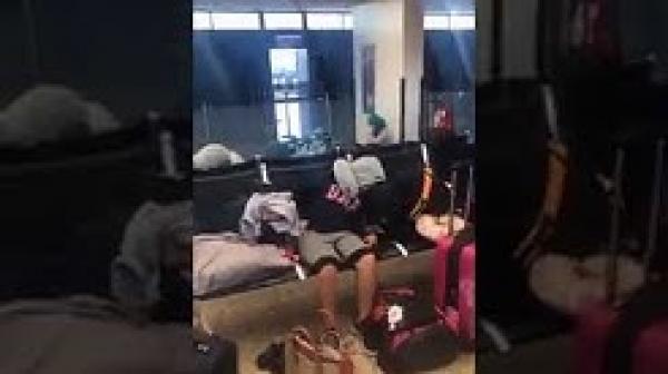 مغربية تحكي معاناة السفر مع "لارام"