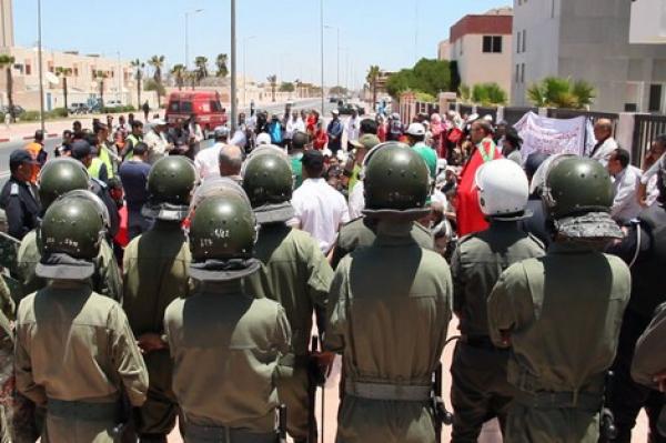 النقابات التعليمية بالداخلة تقرر تنظيم وقفة احتجاجية لهذا السبب