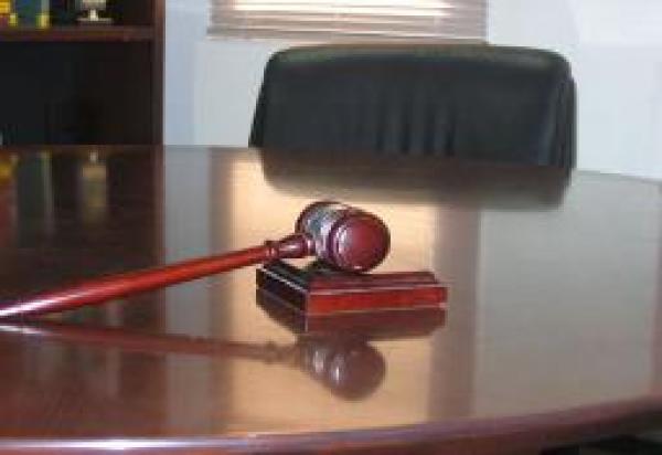 سعودي يبتز مغربية ويهدد بتسفيرها وحرمانها من أطفالها