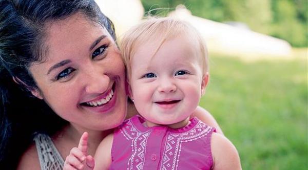 أم تفيق من غيبوبتها بعد سماع بكاء طفلتها