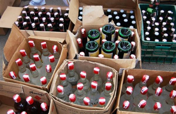 الشرطة القضائية بخريبكة تعتقل 6 أشخاص و تحجز كميات هائلة من الخمور و&quot;ماء الحياة&quot;