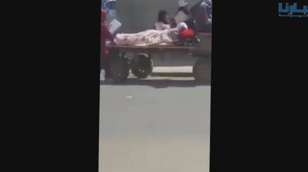 فضيحة القرن : نقل مريضة على متن " كروسة " في غياب سيارة الاسعاف