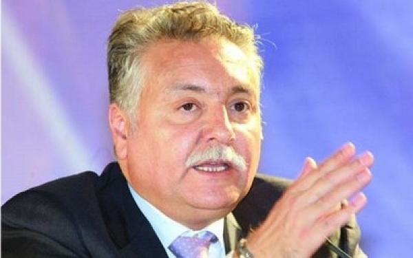 الحكومة تصادق على دفاتر التحملات الخاصة بقنوات القطب العمومي 