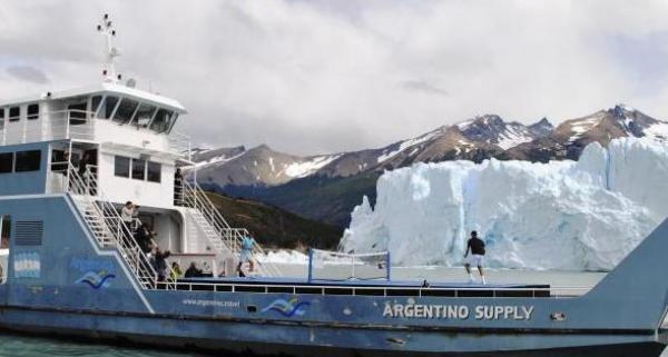 بالصور : نادال وديوكوفيتش يخوضان مباراة على "معدّية" وسط الجليد في الأرجنتين