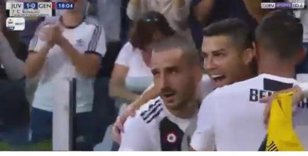 بالفيديو:  كريستيانو رونالدو يفتتح التسجيل أمام جنوى وبنعطية أول المهنئين