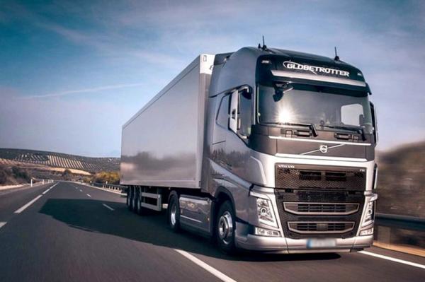 غرامة "خيالية" في حق سائق شاحنة مغربي لصالح الجمارك الفرنسية