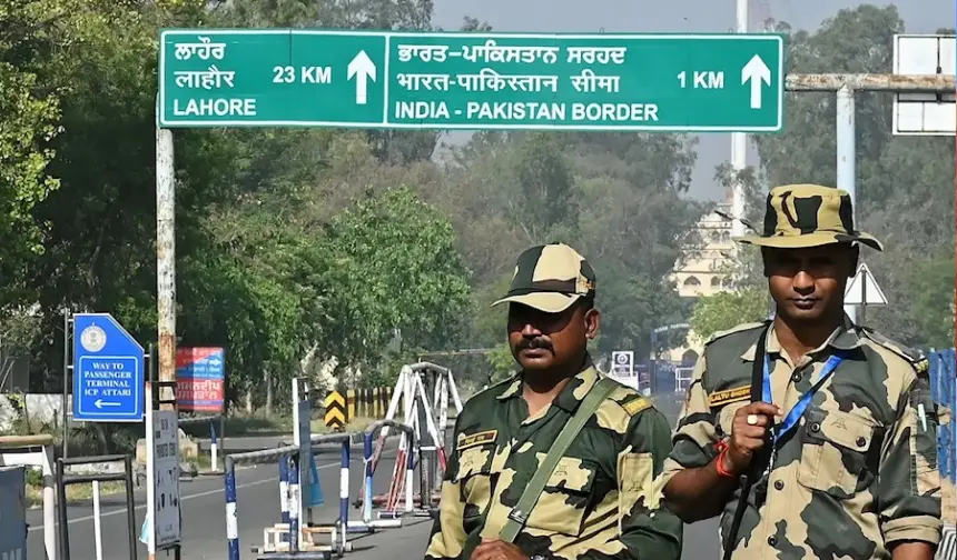 الهند تعلق تأشيرات الدخول للباكستانيين وتأمرهم بالمغادرة قبل 29 أبريل