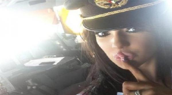 سحب رخصة قائد الخطوط الكويتية الذي أدخل ممثلة إباحية مقصورة القيادة