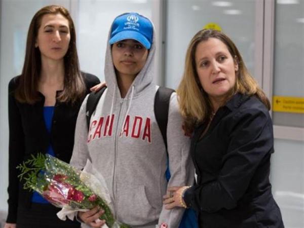 الشابة السعودية الهاربة "رهف" تتسبب في مأساة لعائلتها وهذا ما حدث