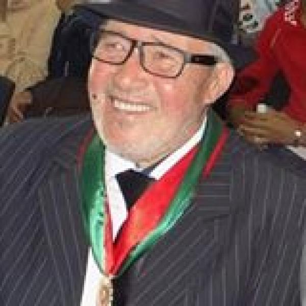 السياسة والفساد … من يركب على من؟.