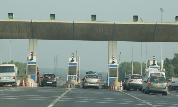 مُهرب مخدرات يُقْدم على فعل خطير بعد توقيفه متلبسا بمحطة الأداء في بوزنيقة