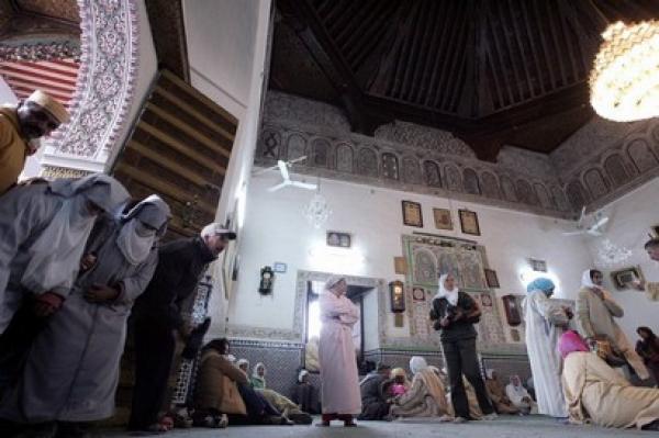 ماذا كان يعبد المغاربة قبل الاسلام؟