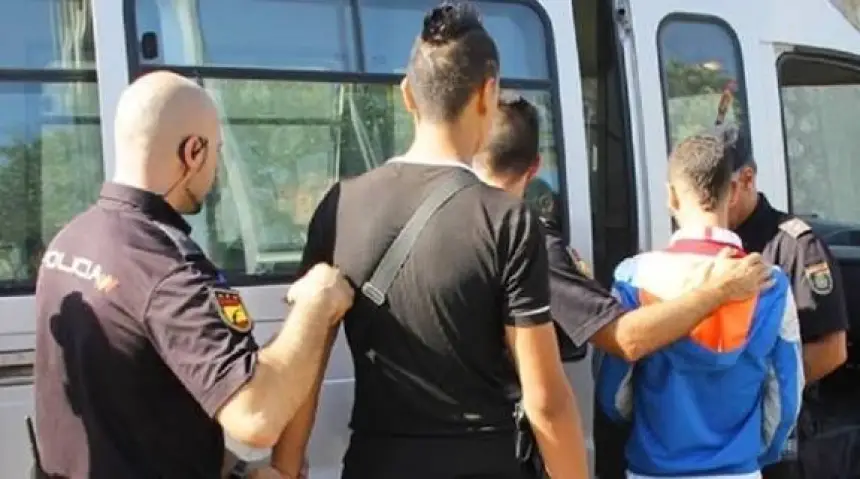 تحقيق صادم.. مسؤولون وأثرياء من المغرب والجزائر يتخلون عن أبنائهم القاصرين عمدا بإسبانيا