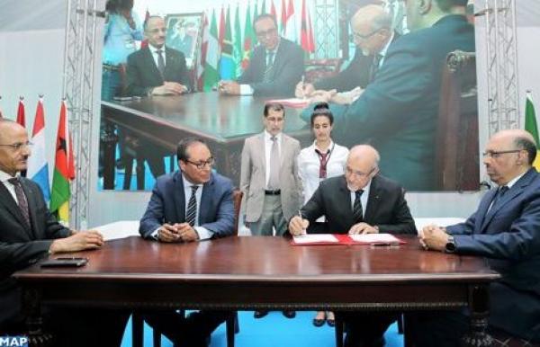 تروم إلى خلق 220 ألف منصب شغل...تفاصيل اتفاقية بين الحكومة ومهنيي قطاع البناء والأشغال العمومية
