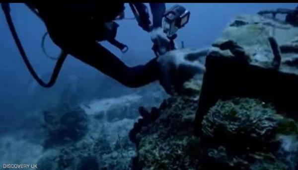 العثور على غواصة "اسكوبار" يقود إلى كنز قيمته لا تصدق