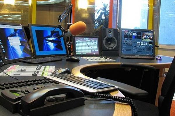 هذه هي الاذاعات الأكثر استماعا في المغرب 