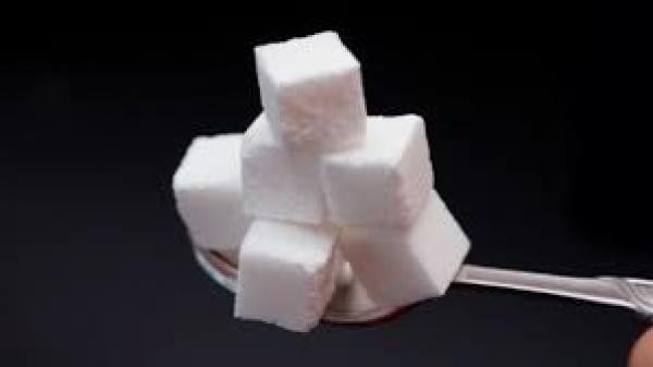 ألمانيا في اتجاه حظر إضافة السكر إلى مشروبات الأطفال