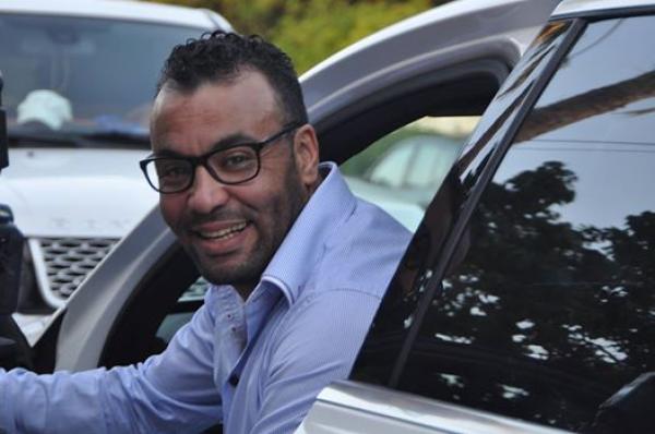 سيارة الدولي السابق مراد حديود تتعرض للسرقة و الشكوك تحوم حول ...‏