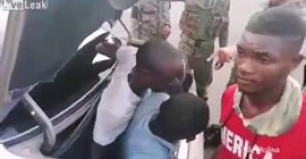 لحظة إخراج 18 مهاجرا سريا من سيارة  صغيرة (فيديو)