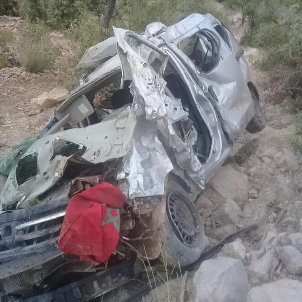 ياربي السلامة..إنقلاب سيارة تحمل خمسة أشخاص من عائلة واحدة كانوا عائدين من عرس