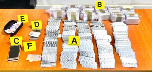 إيقاف سيدة و بحوزتها 21 الف قرص مخدر من نوع Rivotril بالمحطة الطرقية بتطوان 
