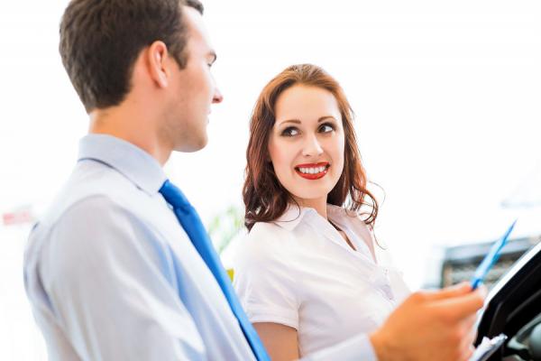 إيتيكيت الاعتناء بالمظهر أمام الآخرين