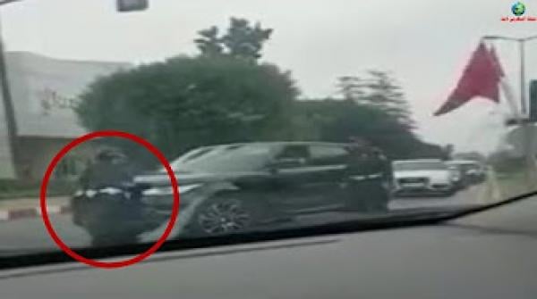 بنت لفشوش دارت مخالفة وبغات تدخل بطموبيلتها فبوليسية