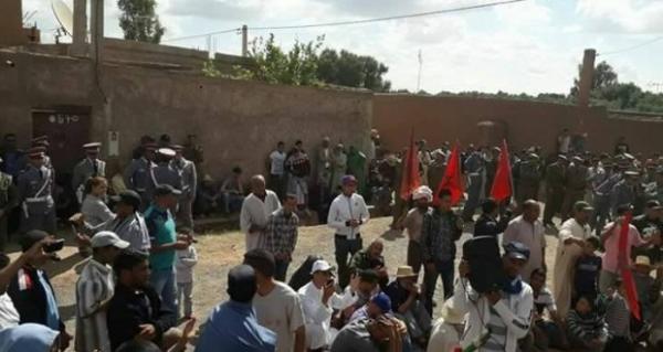 هكذا قاد احتجاج ساكنة قلعة السراغنة ضد توقيف إمام إلى السجن و هذه الأحكام الصادرة في حقهم