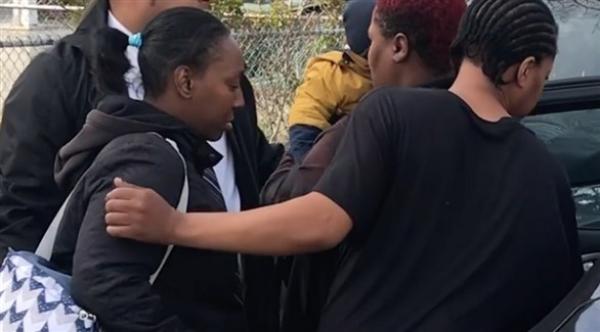 تجاوز الإشارة الحمراء لإنقاذ رضيع.. فقتله