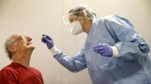 علماء يتوصلون إلى أعراض جديدة وغير متوقعة لفيروس "كورونا" تظهر على المصابين