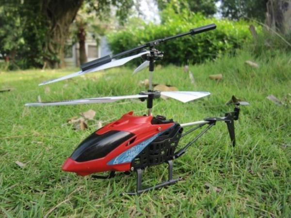 اعتقال شخصين اعتادا تصوير الشواطئ الخاصة بطائرة خفيفة مزودة بكاميرا صغيرة