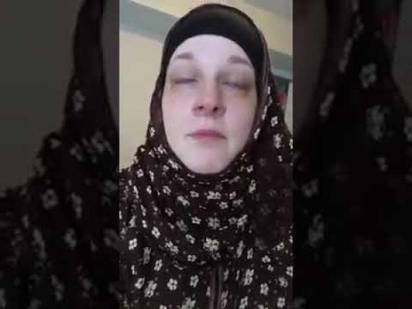 مغنية أمريكية أسلمت تقول انها تعرضت للسخرية والإهانة من طرف مسلمي بلدان عربية