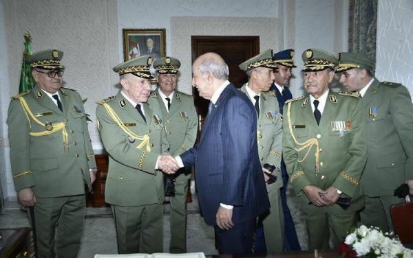 استمرار النجاحات المغربية يُفْقِد الكابرانات عقولهم ويوصل النظام العسكري الجزائري إلى "السعار"