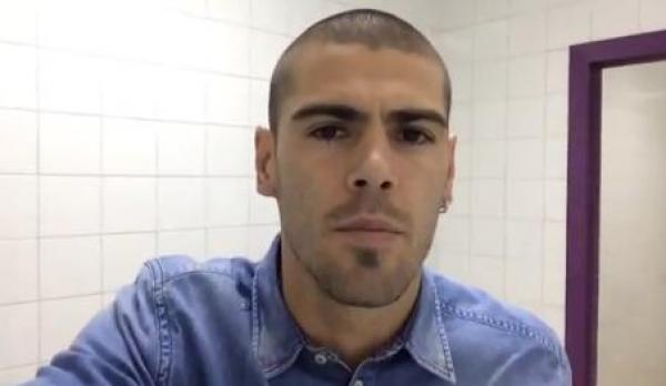 بالفيديو - فالديس يعتذر عن خسارة برشلونة برسالة من "مرحاض"!!