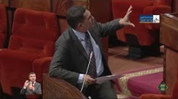 أمزازي و ارتفاع واجبات التمدرس والتأمين