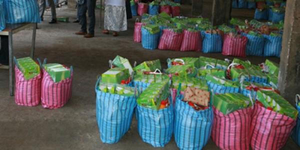 غريب جدا...سرقة "مليون ونصف" من سيدة كانت تنتظر دورها للحصول على "قفة رمضان"