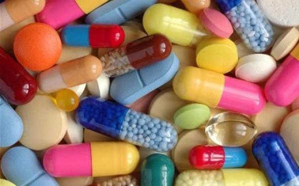 دراسة: تناول الفيتامينات يومياً مضر للصحة