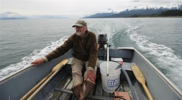 يعيش وحيداً في البراري لمدة 30 عاماً