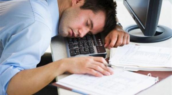 الشعور بالإنهاك بعد العطلة مؤشر على الاحتراق النفسي