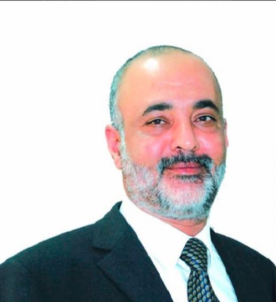 الحكومة تتفرج على الفساد وتقترض الملايير لمحاربته