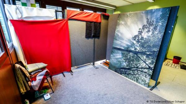 جامعة ألمانية تغلق "غرفة للتأمل" بعد تحويلها إلى مُصَلَّى