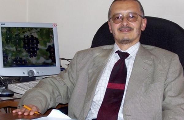 قيادي في البيجيدي: الساعة الإضافية تفسد على المغاربة أوقات الجماع!!