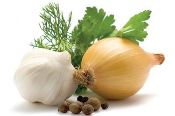 البصل يخفف آلام التهاب الأذن الوسطى